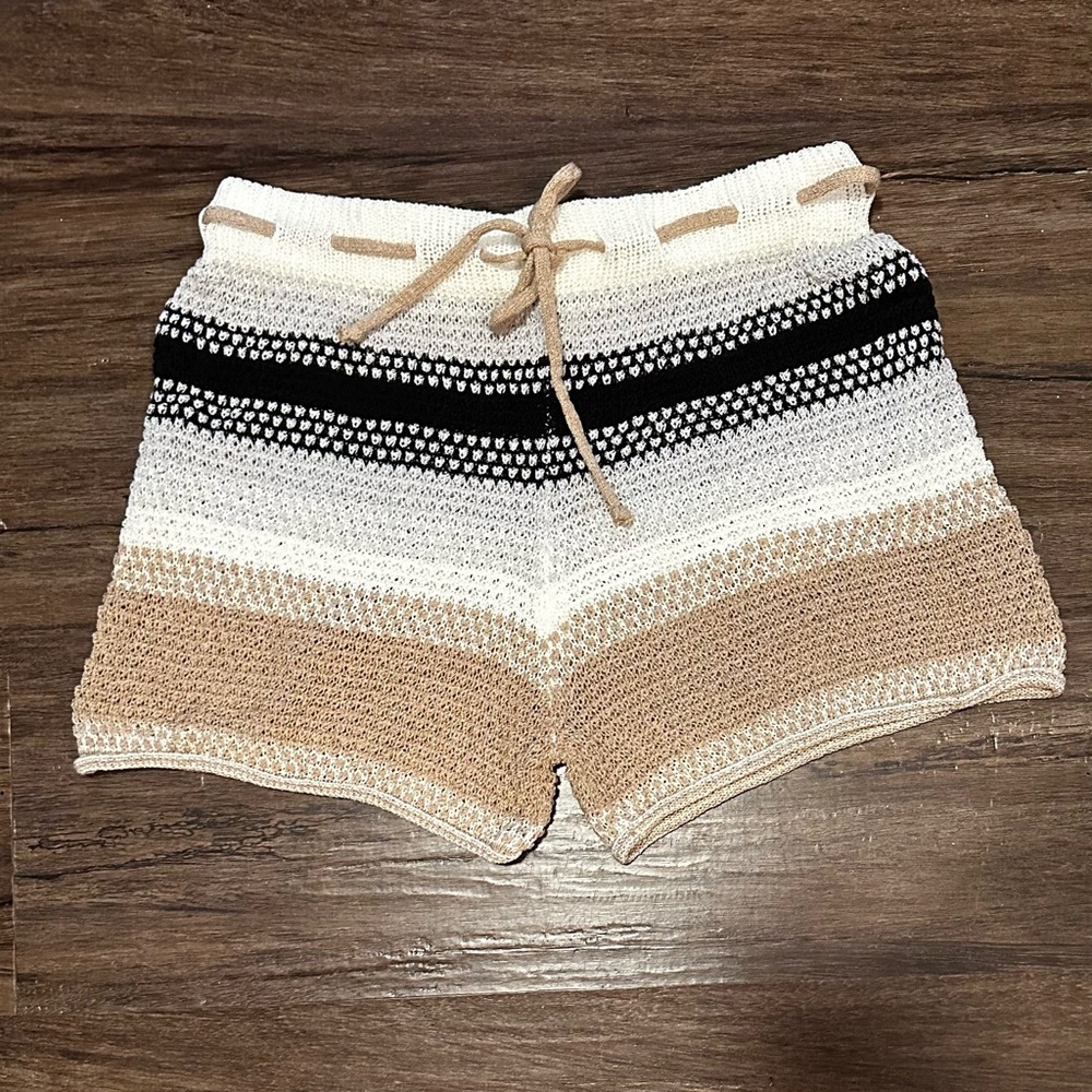 POL Crochet Shorts in White/Beige/Black. NWOT. Size S.